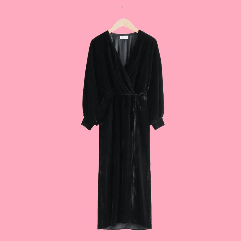 Witchcore Black Velvet Wrap Dress • Midi • Lantern Sleeve • Size 4